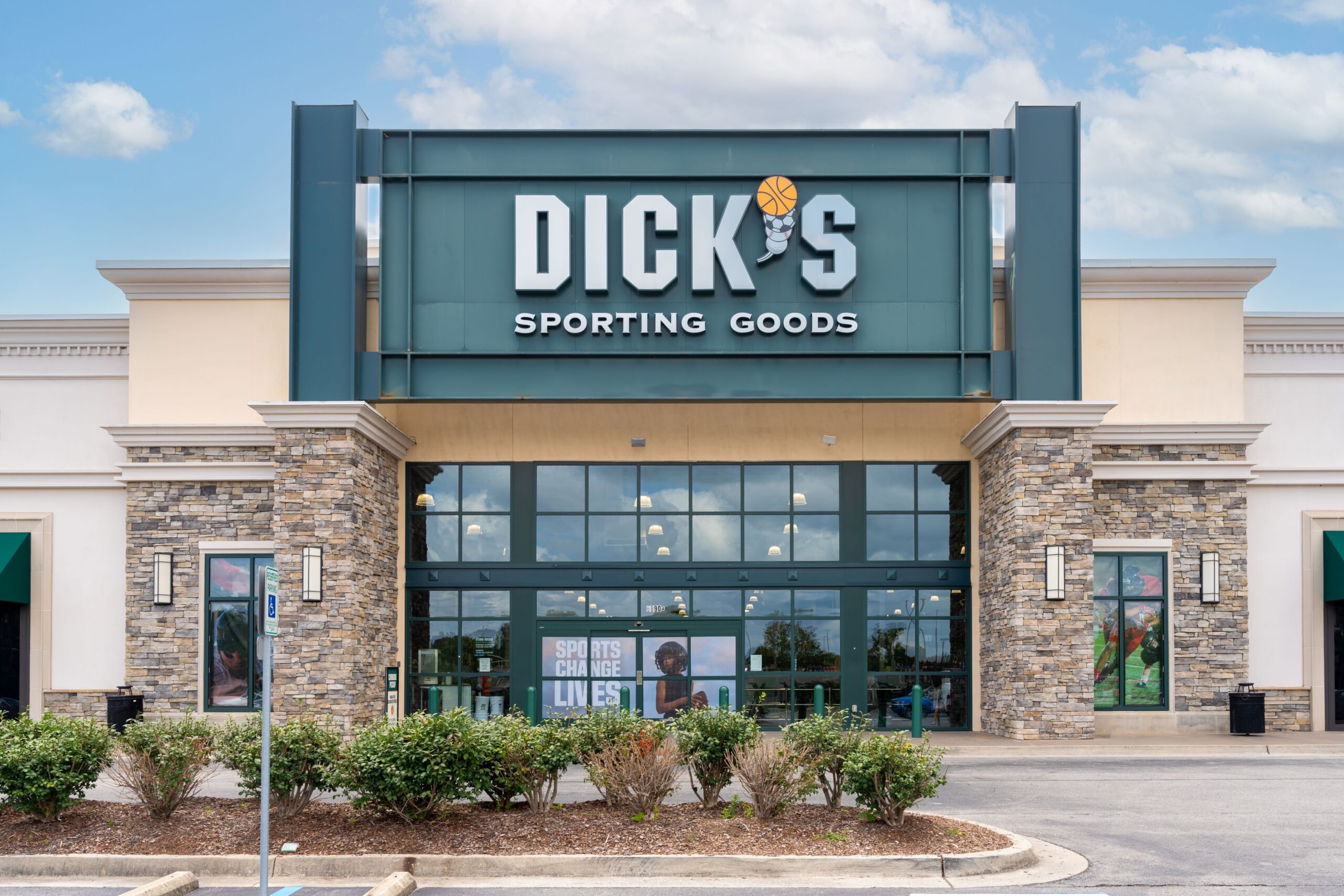 Dick ’s Sporting Goods Hours
